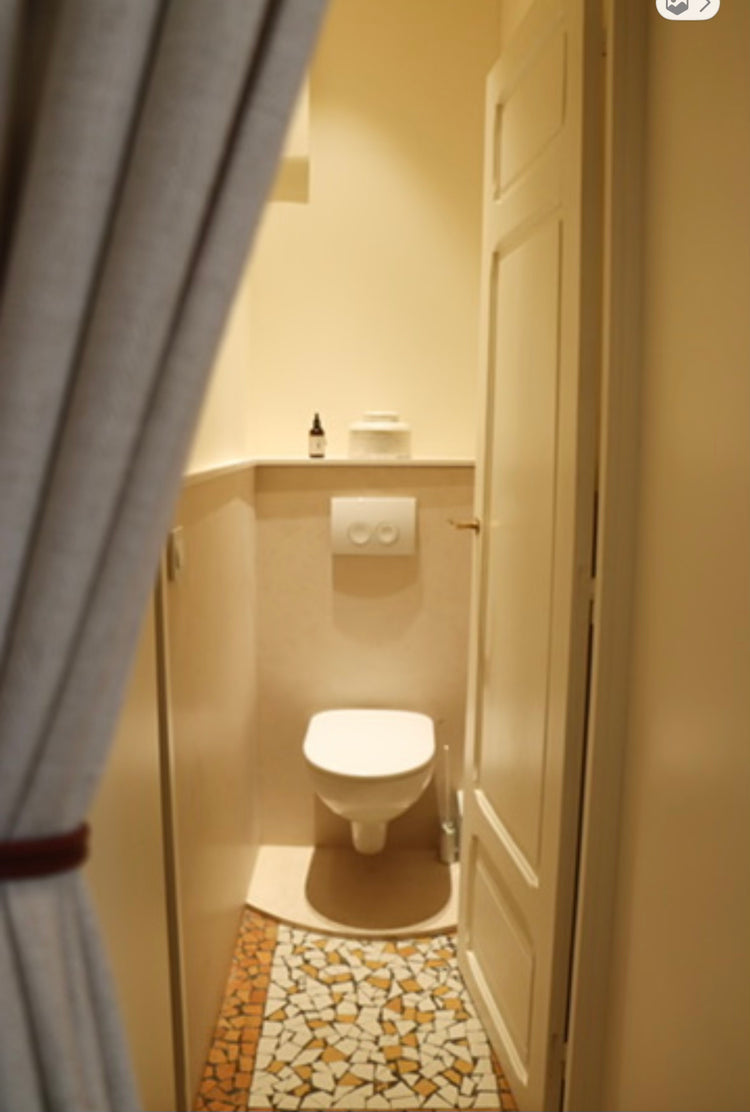 Parfums naturel pour toilettes et salles de bain Élixir Bien Élevé Domaine Singulier 