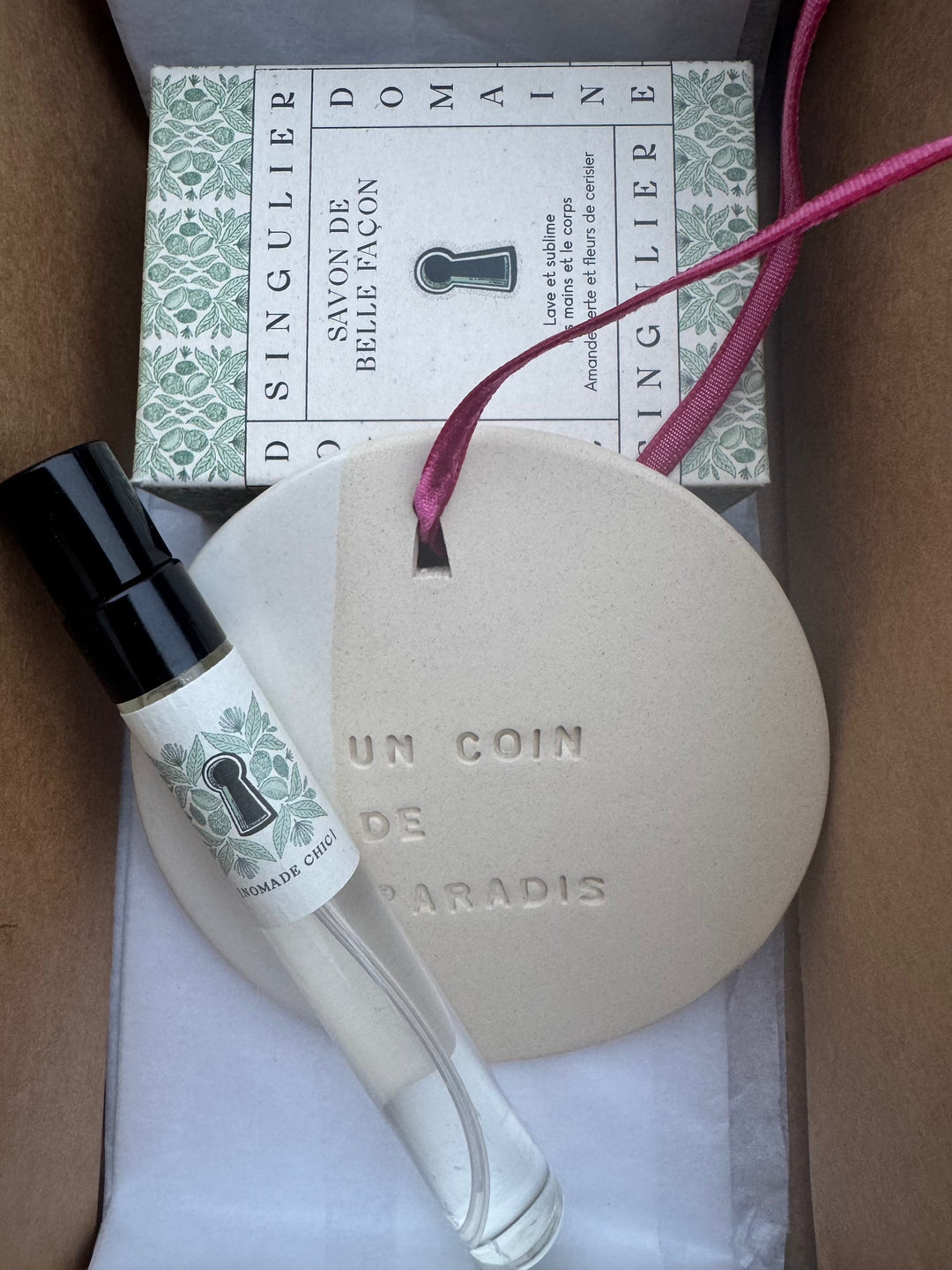 COFFRET RITUEL MANTRA AMANDE VERTE - Trio Savon, Nomade Chic & Médaillon en céramique